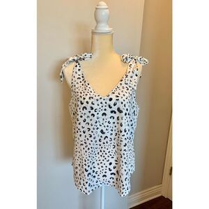 Renee C size medium bow strap tank top